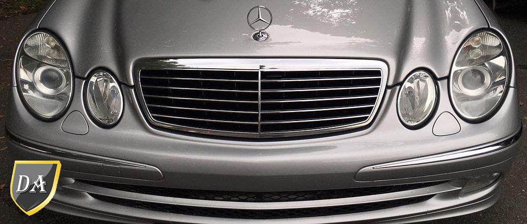 Mercedes E220 — фара після відновлення