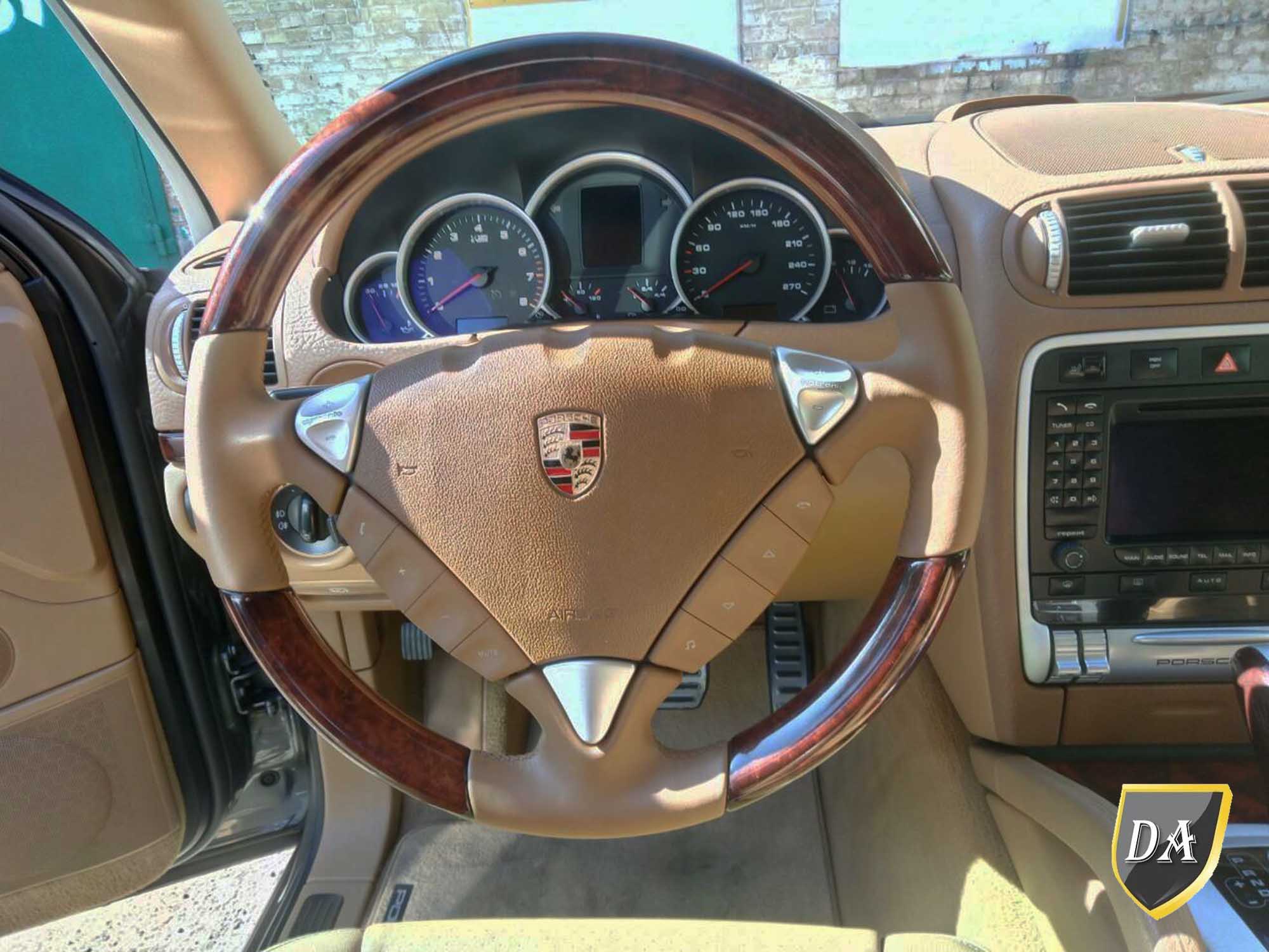Кнопки Porsche (коричневий), після