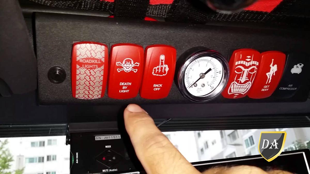 Після відновлення панелі Lexus Rx